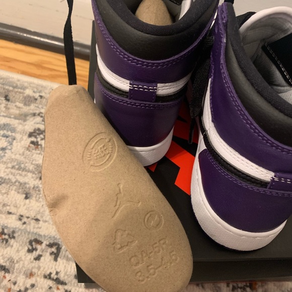 NEW Air Jordan 1 Retro High Court Purple size 4Y or 6 - Picture 5 of 9